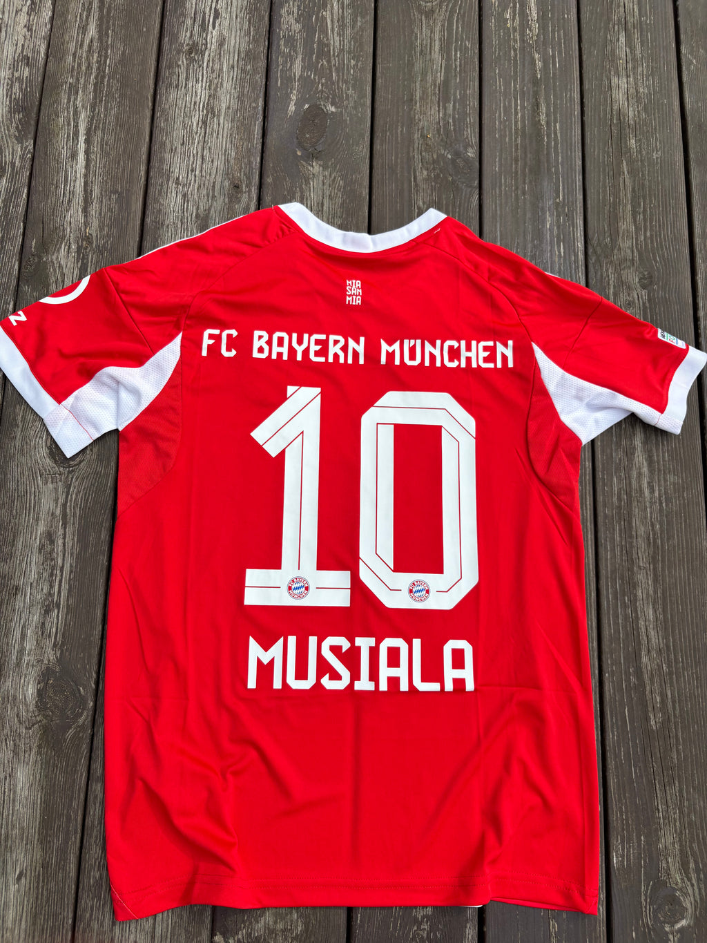 BAYERN MÚNCHEN HJEMMEDRAKT 2025/26 MED CHAMPIONS LEAGUE BADGE