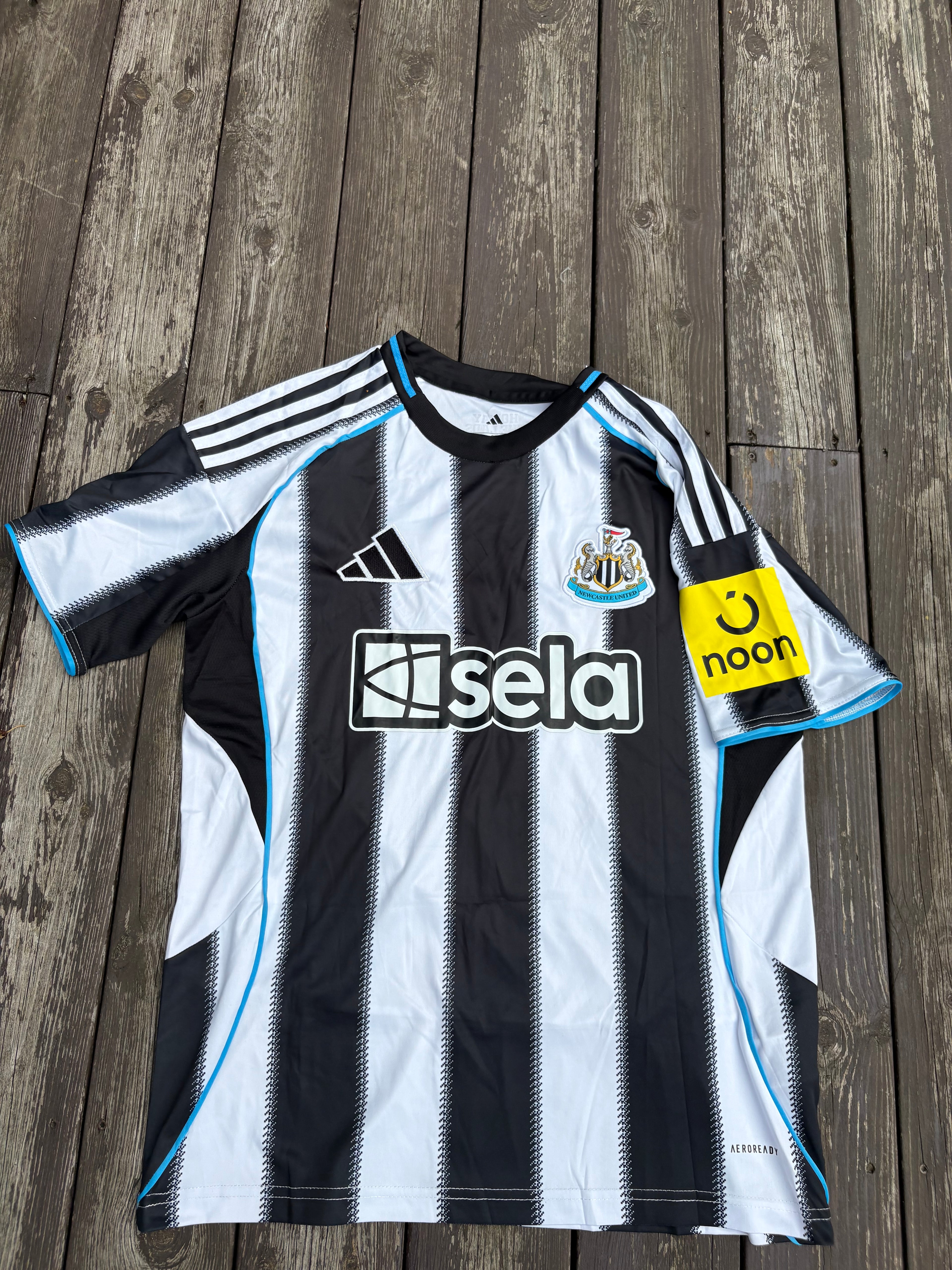 NEWCASTLE UNITED HJEMMDRAKT 2025/26