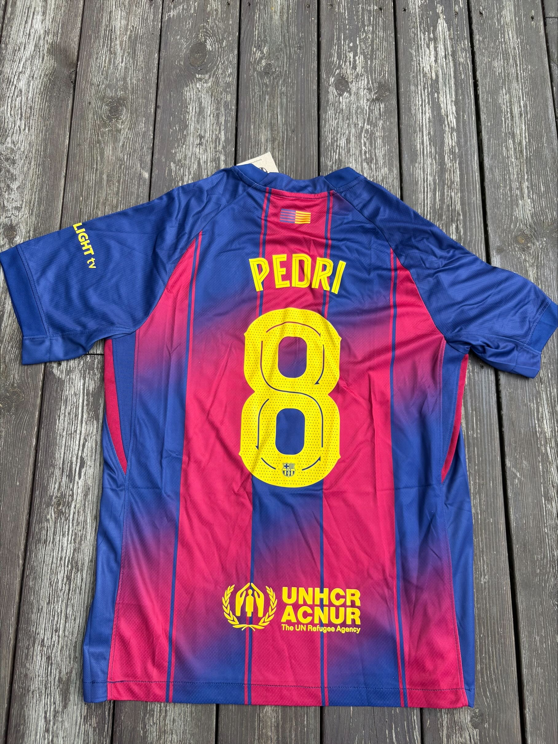 FC BARCELONA HJEMMEDRAKT 2025/26 CHAMPIONS LEAGUE BADGE