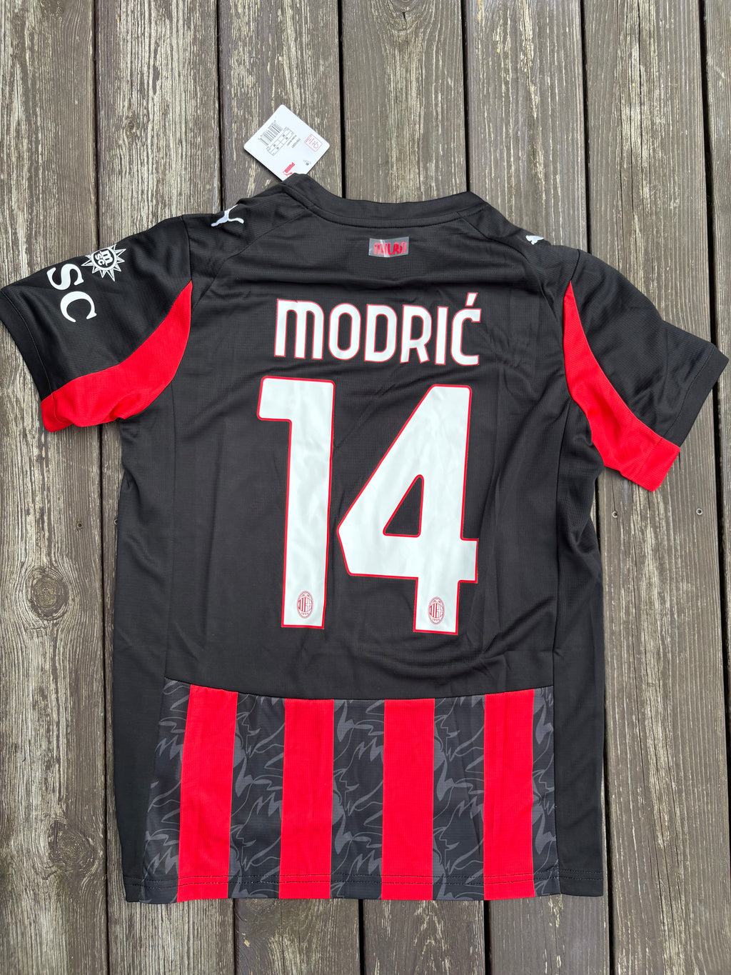 AC MILAN HJEMMEDRAKT 2025/26
