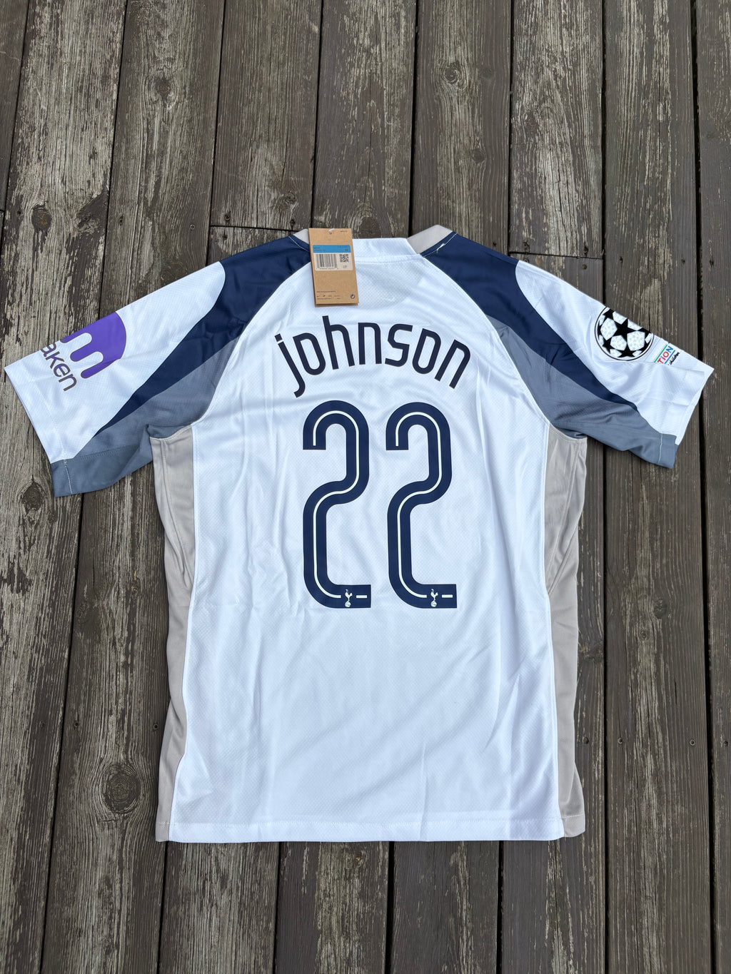 TOTTENHAM HOTSPUR FC HJEMMEDRAKT 2025/26 MED CHAMPIONS LEAGUE BADGE
