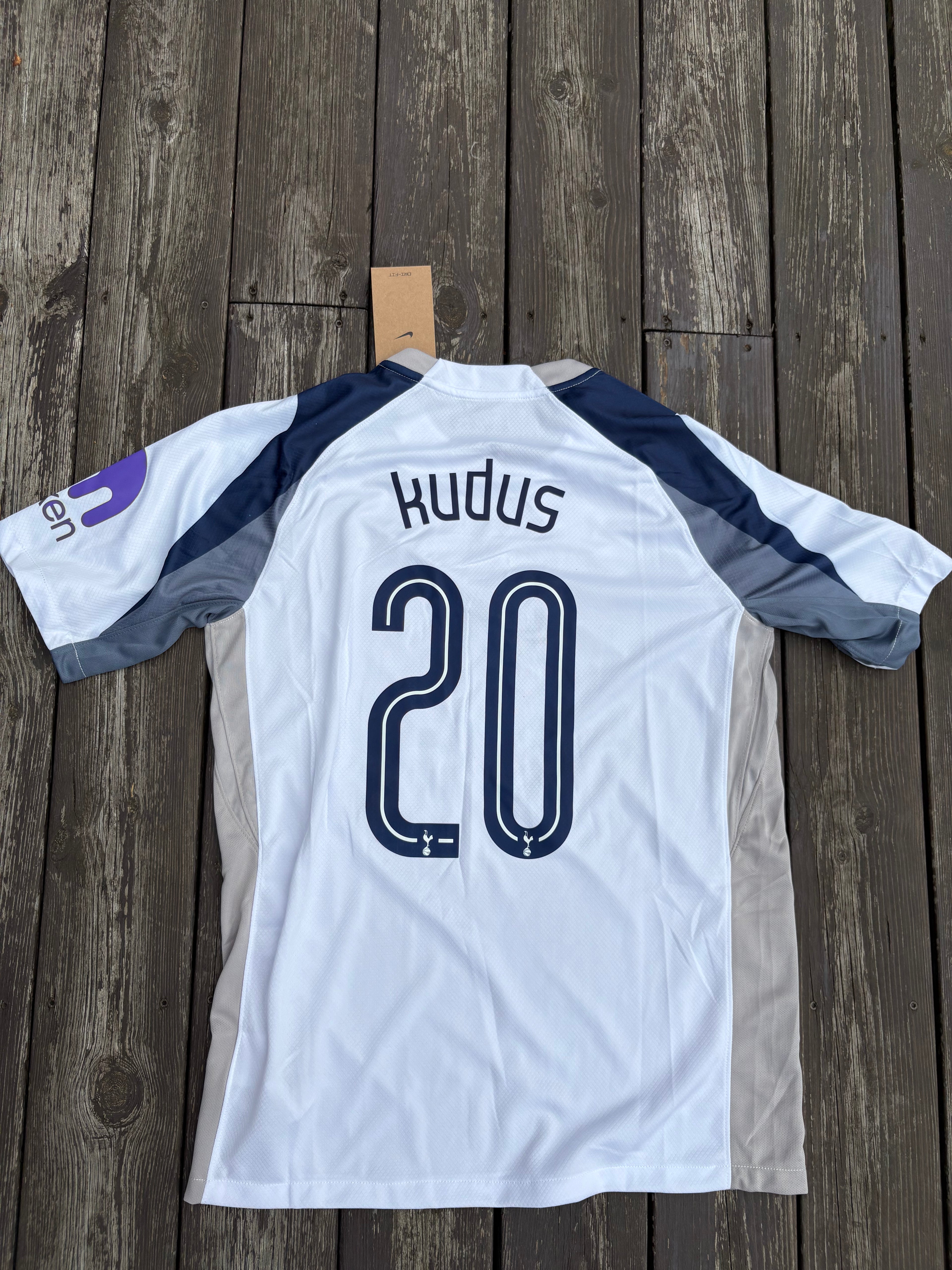 TOTTENHAM HOTSPUR FC HJEMMEDRAKT 2025/26 MED CHAMPIONS LEAGUE BADGE